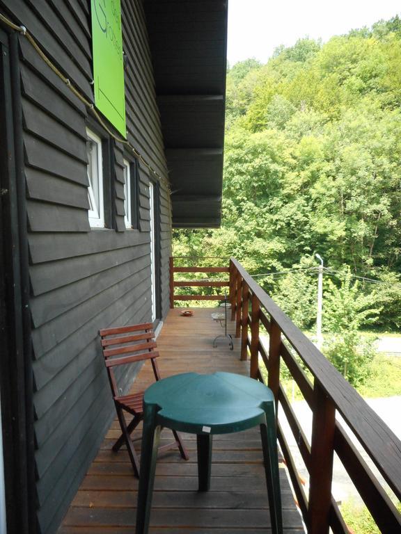 Hotel Chalet Des Grottes Hastière-Lavaux Zewnętrze zdjęcie